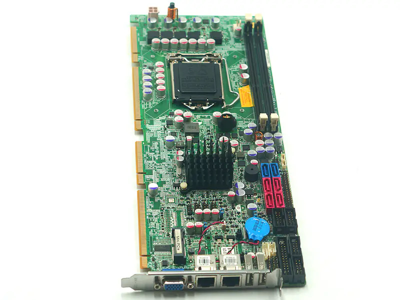 IEI PCIE-Q670-R20 Anakart
