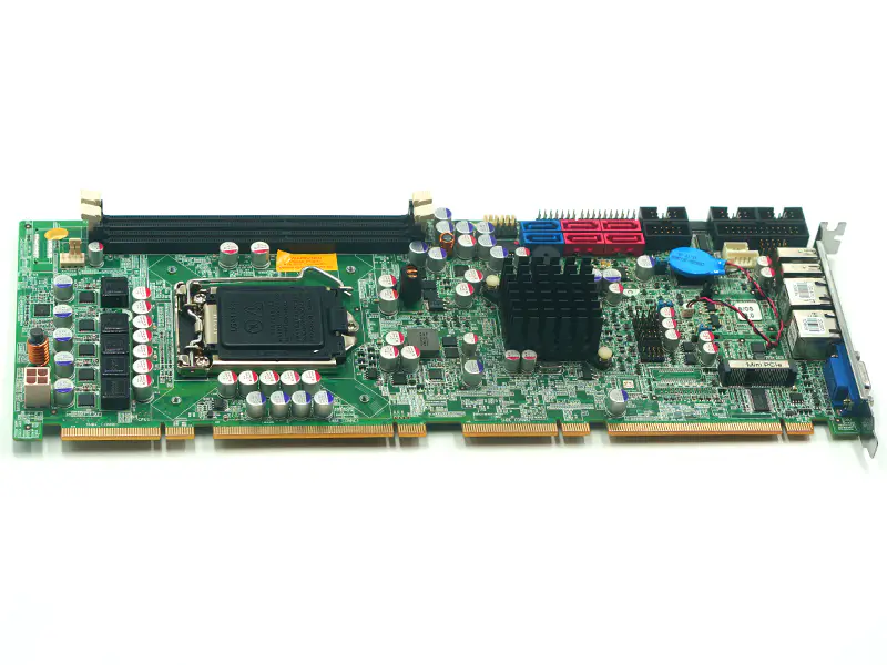 IEI PCIE-Q670-R20 Anakart