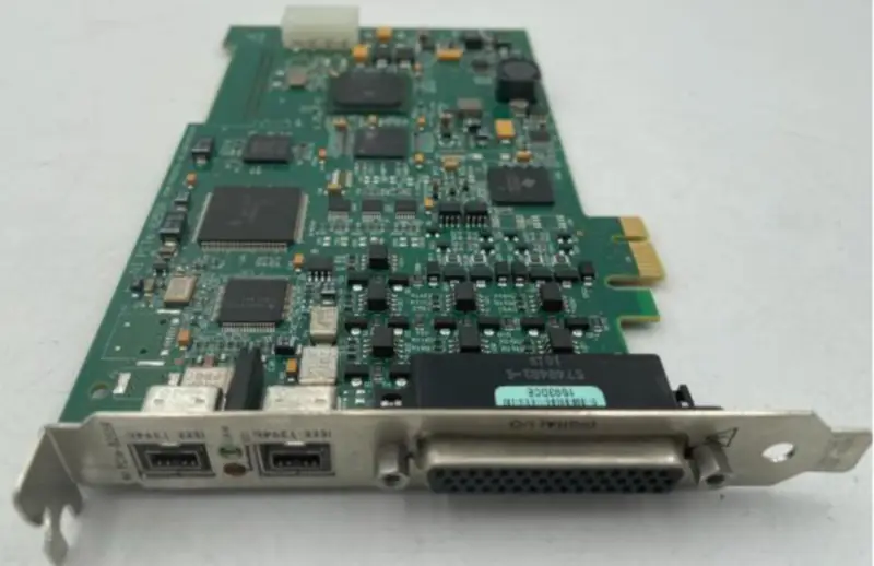1394B arayüzlü NI PCIe-8255R DAQ kartı