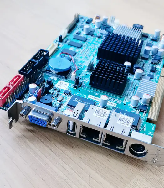 IEI PICOE-945GSE-N270-512MB-R10 Anakart