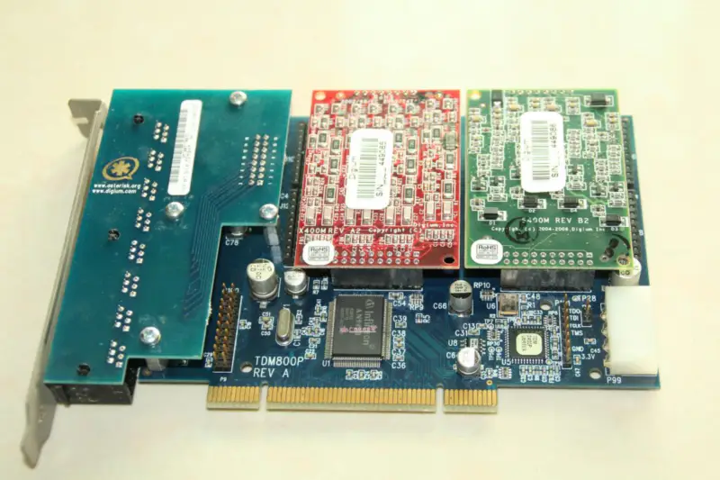 2 x dörtlü modüllü Asterisk TDM800 FXO+FXS portlu Analog Kart Ses Kartı