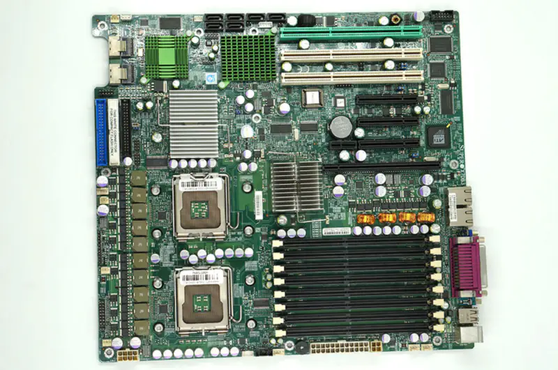 Supermicro X7DB3 anakart