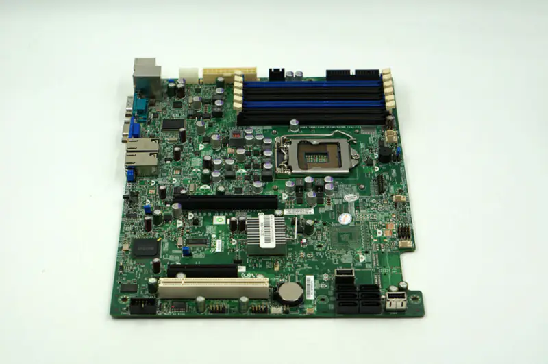 SuperMicro X8SIE-F LGA1156 Tek Sunucu anakartı S3420 Yonga Seti 6 Bellek Yuvası Çift Gigabit LAN