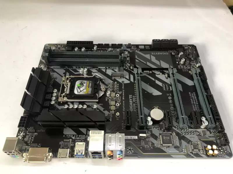 Gigabyte GA-Z370-HD3 Anakart