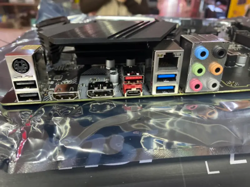 MSI Z490-A PRO Anakart LGA 1200 Intel Z490 PCI-E 3.0 M.2 DDR4 128GB ATX