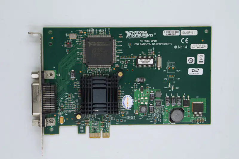 NI PCIe-GPIB kart edinim kartı